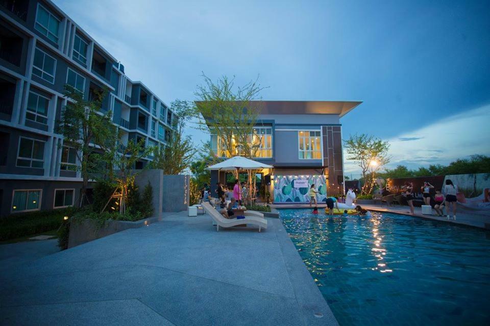 Diamant Modern Room Condominium Resort 치앙마이 외부 사진